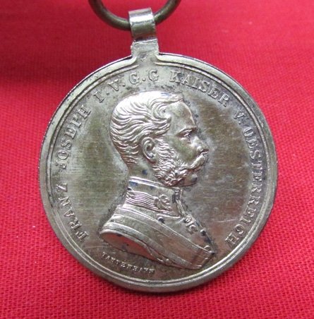  Austrian WWI Bronze-Gilt Bravery Medal, 30 mm, Franz-Joseph — image 4