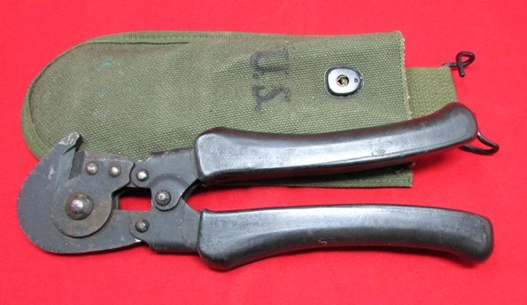  US Vietnam War Era Wire Cutters and Canvas Case, 1951 — image 5