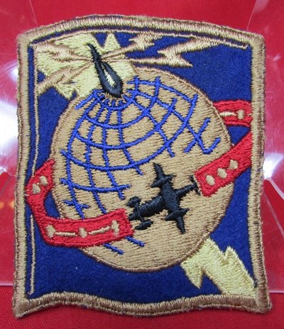  US WWII Airways Communication Systems SSI, Gold Edge & Globe, Wool — image 2