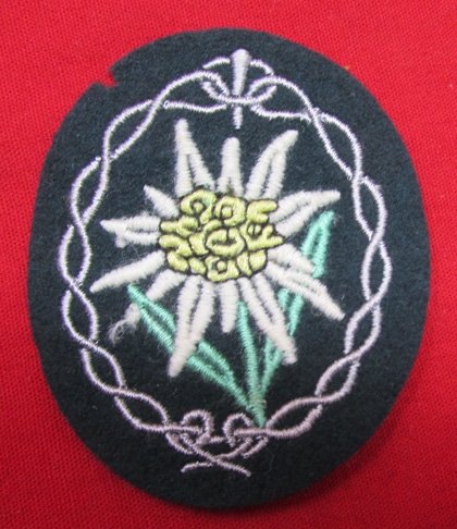  German WWII Army Gebirgsjager Sleeve Edelweiss — image 2