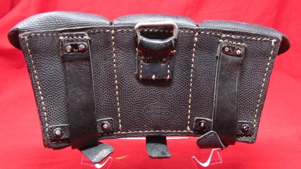  German WWII Wehrmacht 3-Pocket Rifle Ammuntion Pouch — image 3