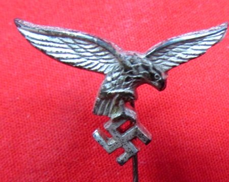  German WWII Luftwaffe Drooptail Eagle Stickpin — image 3