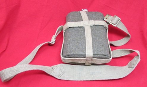  British WWII P37 Pattern Canteen 1944 Dated Strap — image 4