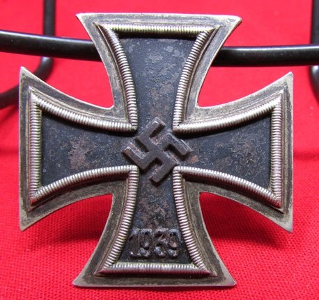  German WWII Iron Cross 1st Class, Marked L/12, C.E.Juncker — image 2