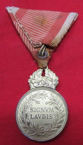  Austrian WWI Signum Laudis Medal & Swords, Emperor Karl, Post 1916 — image 4
