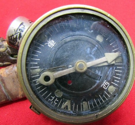  Japanese WWII Wrist Compass and Strap — image 3