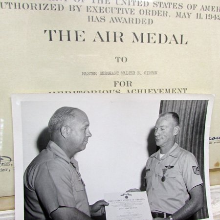  US Vietnam War Era, USAF Bronze Star & Document Grouping — image 3