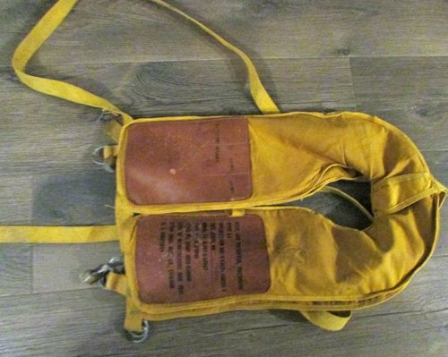  US Korean War  USAF Aviation Mae West Flotation Vest, 1951 — image 3