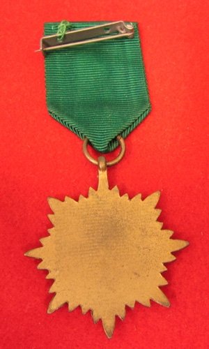  German WWII Bronze Eastern Peoples Medal, With Swords — image 4