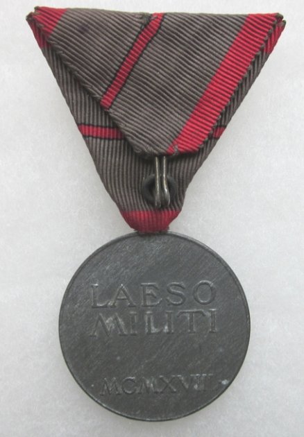  Austrian WWI Wound Medal, Single Wound — image 2
