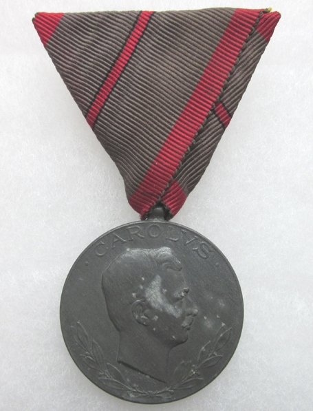  Austrian WWI Wound Medal, Single Wound — image 3