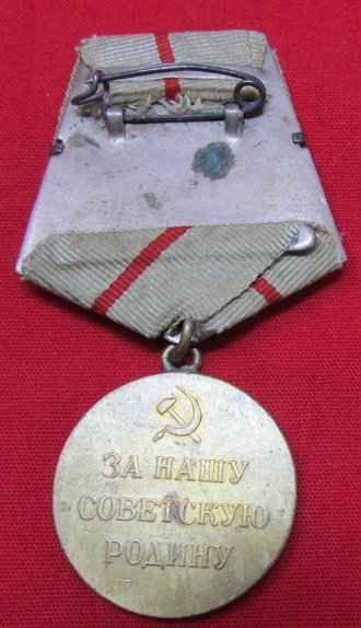 Soviet WWII Medal for the Defense of Stalingrad — image 4