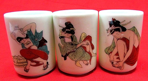  Japanese WWII Ceramic Cup Set of 3, Geisha — image 2