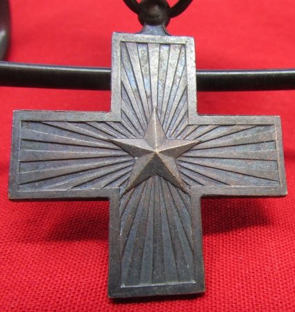  Italian WWI Cross for Valor Medal Ribbon — image 4