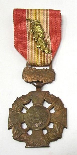  Vietnam War, Vietnamese Cross of Gallantry, In Country Mfg. — image 2