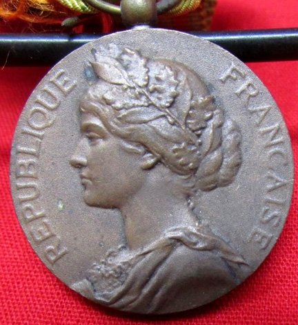  French WWII POW Escapee Medal, Medaille Des Evades — image 4