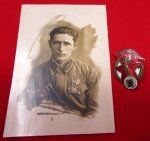 Soviet WWII Enameled Marksmanship Badge and Photo