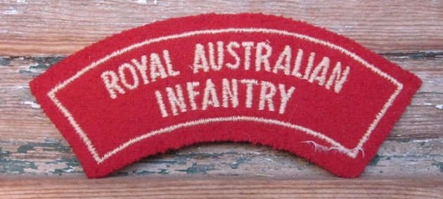 Australian WWII, Royal Australian Infantry Shoulder Rocker — image 2