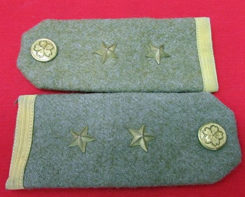  Japanese WWII Army Shoulder Boars, Sergeant, Pair — image 2