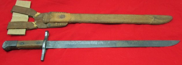 Japanese WWII Late War Type 30 Bayonet Tokyo Hourglass, Ruberized Scabbard & Frog — image 4