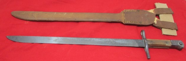  Japanese WWII Late War Type 30 Bayonet Tokyo Hourglass, Ruberized Scabbard & Frog — image 6