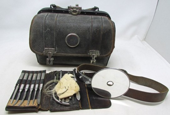  US 19th Century Doctor's Medical Bag & Tools, Patent Date 1871 — image 4
