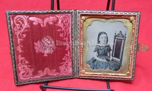  US Civil War Era Cased 6th Plate Tintype, Young Girl Holding An Image — image 3