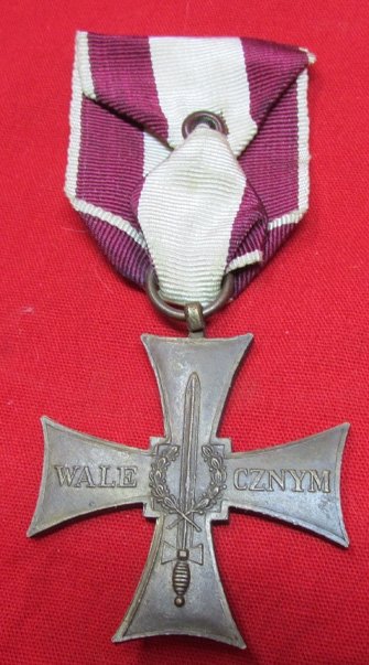  Polish Post WWI Cross for Valor, 1920 — image 4