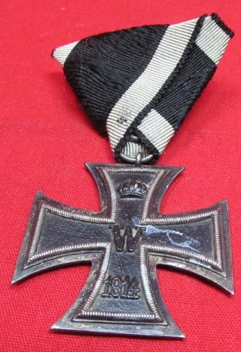  German WWI Iron Cross 2nd Class, Austrian Fold Ribbon — image 2