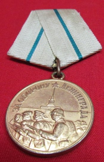  Soviet WWII Defense of Leningrad Medal — image 2