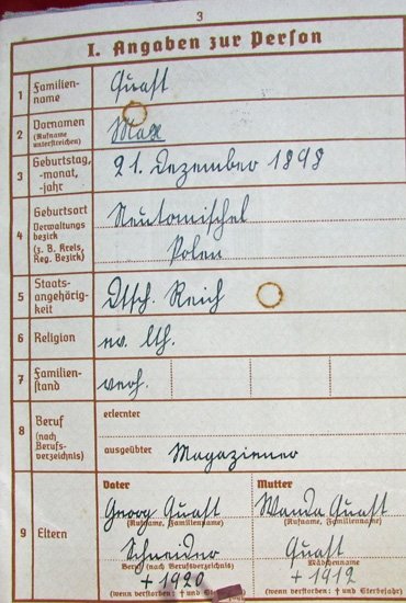  German WWII  Army Wehrpass, 1937 & Fuhrerschein — image 5