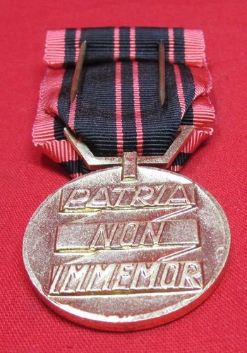  French WWII Resistance Medal — image 4
