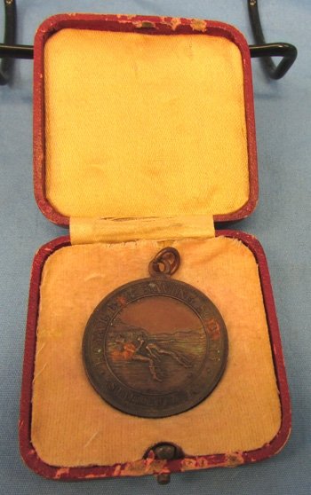  British Pre WWII Life Saving Medal Named, 1934, Cased — image 3