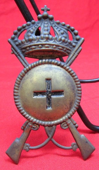  Italian WWII Brass Infantry Pith Helmet Badge — image 2