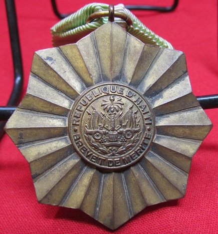 Haiti Brevet de Merite Medal & Ribbon — image 3