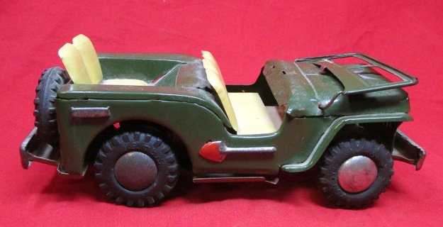  US Post WWII, Japanese Mfg. Tinplate Friction Drive Army Jeep 'Lucky' — image 4