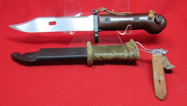  Warsaw Pact, Cold War AKM Bayonet and Scabbard — image 4