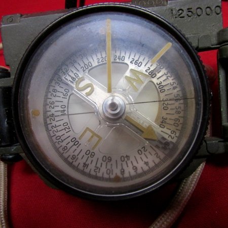 US Vietnam War Era, Corps of Engineers Style Lensatic Compass, Waltham Mfg — image 5