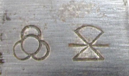  Japanese WWII Type 30 Bayonet and Scabbard, Tokyo Hourglass — image 4