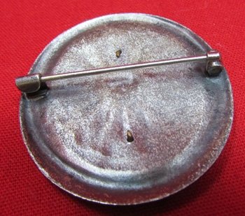  Hungarian WWI Enameled Patriotic Pin — image 4