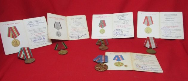  Soviet WWII Veterans Medal and Award Document Lot of 5 — image 2