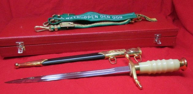  East German Cold War Border Guard General Officers Dagger & Fitted Case — image 5