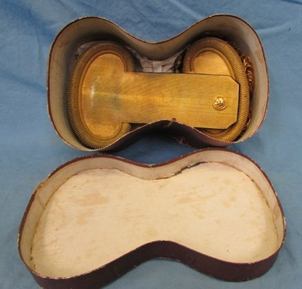  French 2nd Empire Era Company Grade Officer Epaulettes, Cased — image 3