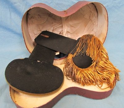  French 2nd Empire Era Company Grade Officer Epaulettes, Cased — image 6