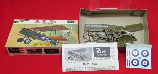  Revell Warbird Series, British WWI SE 5A Airplane Model Kit — image 3