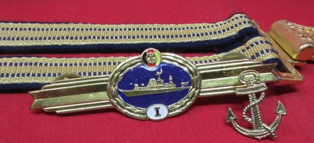  East German Volksmarine Admiral Dagger, Cased — image 7