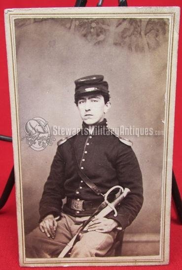  US Civil War CDV, Massachusetts Light Artilleryman — image 2