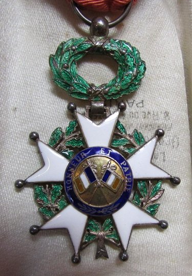  French WWI, Legion of Honor, Knight Class, Cased — image 6