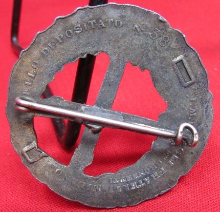  Italian WWII Russian Front Badge, Milan Maker — image 4