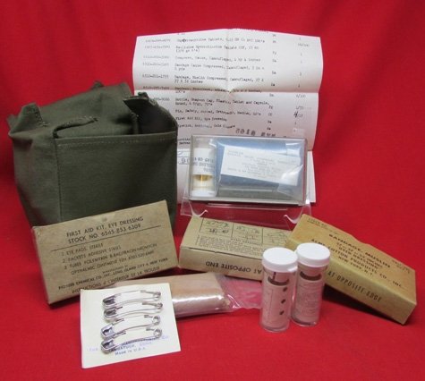  US Vietnam War, First Aid Kit, Aviator, Camouflage, 1966 — image 3